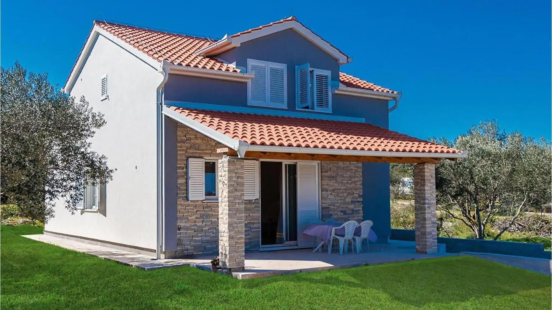 3 Bedroom Stunning Home In Tkon