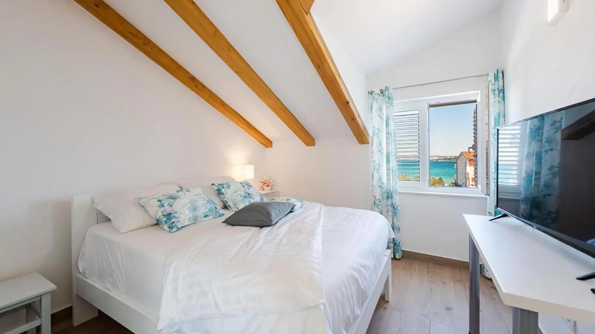 3 Bedroom Stunning Home In Tkon Holiday home