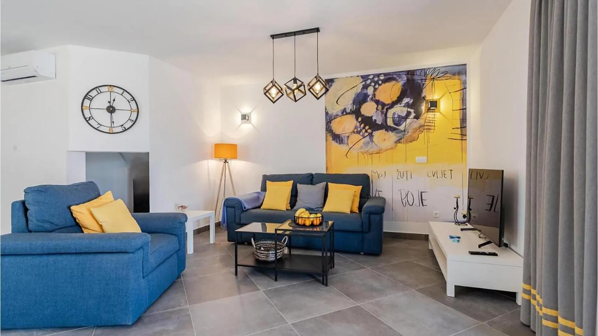 3 Bedroom Stunning Home In Tkon 0*,  Croatia