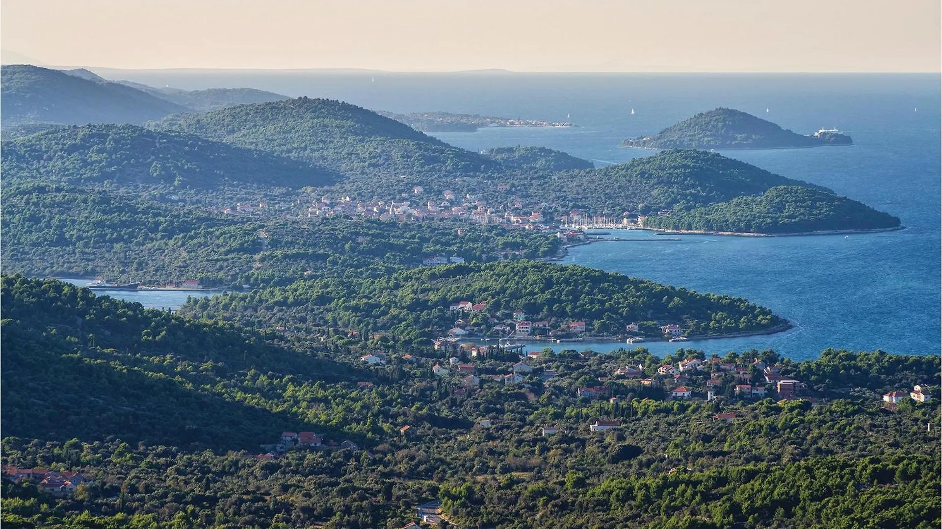 Holiday home 3 Bedroom Stunning Home In Tkon Croatia